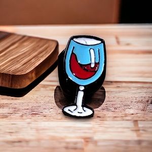 Wine pin 🍷